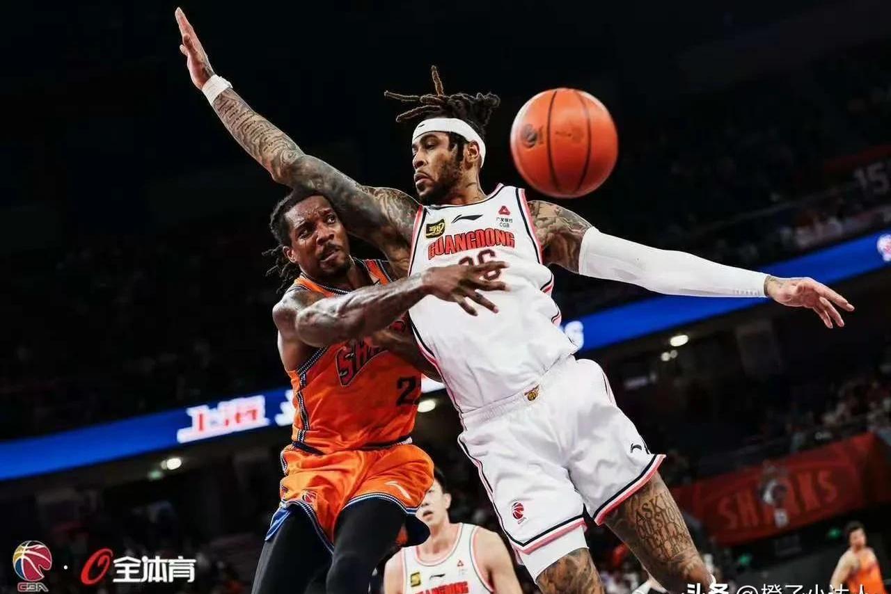 莫兰特三巨头联手，猛龙得分突破，状态爆棚冲击季后赛！